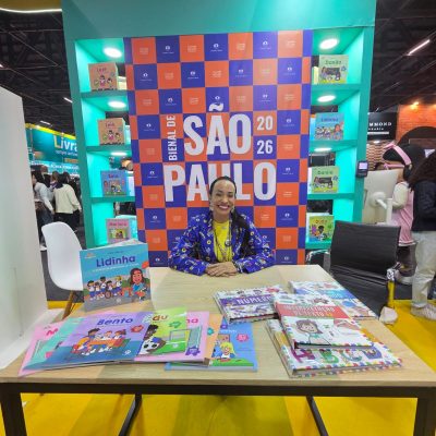 tarde de assinatura Bienal do Livro